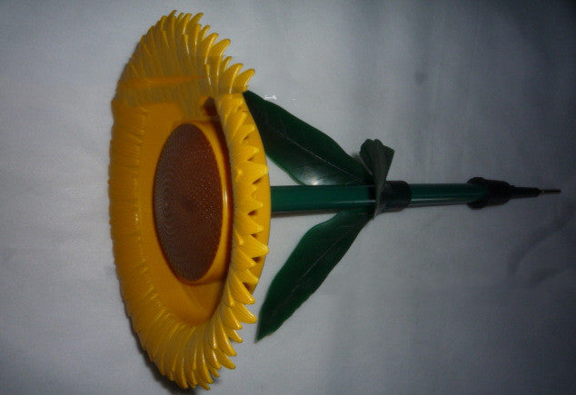 Outdoor Sunflower Bird Feeder Meguiar Garden